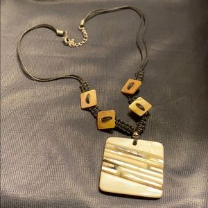 Abacore seashell necklace
